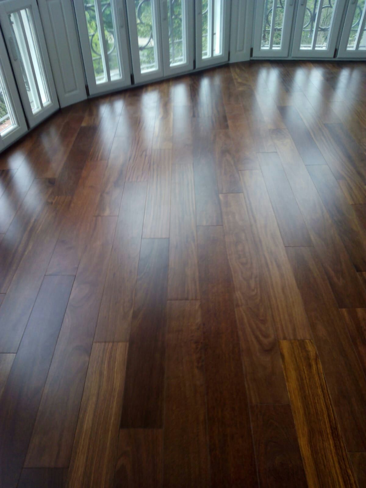 TARIMA MACIZA INTERIOR MADERA INSTALACION ASTURIAS 